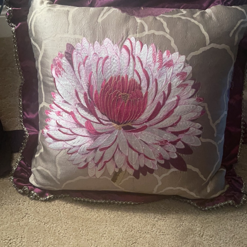 Custom pillow - Picture 5 of 8